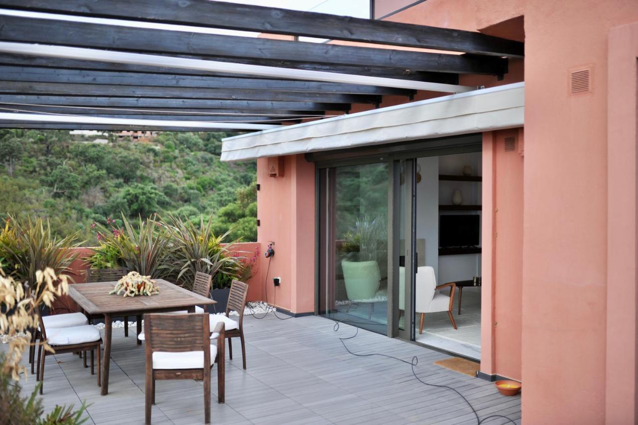 Bright Apartment In The Hills Of Elviria Malaga Bagian luar foto